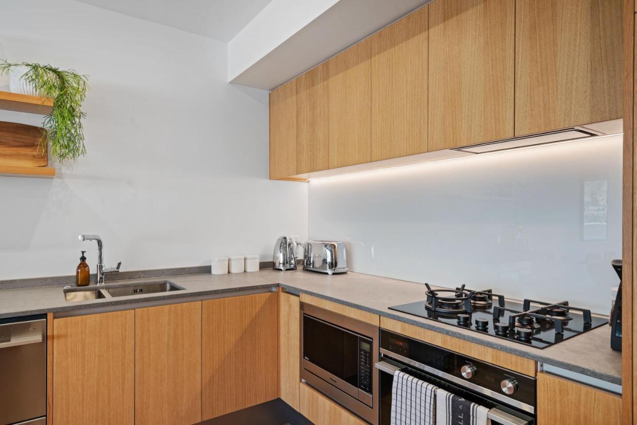 Winona Of Wanaka - Luxury Lakefront Apartment Εξωτερικό φωτογραφία